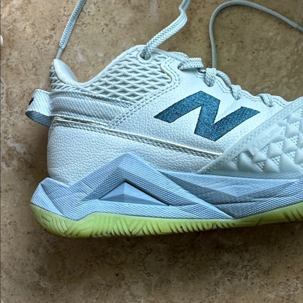 New Balance Ladies COCO GAUFF Blue and Yellow Tennis Shoes size 7 Wide - Picture 5 of 11